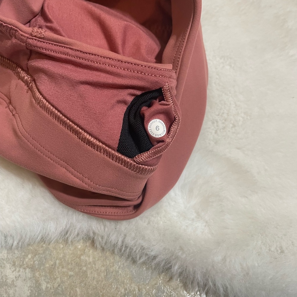 Lululemon bra - Picture 3 of 3